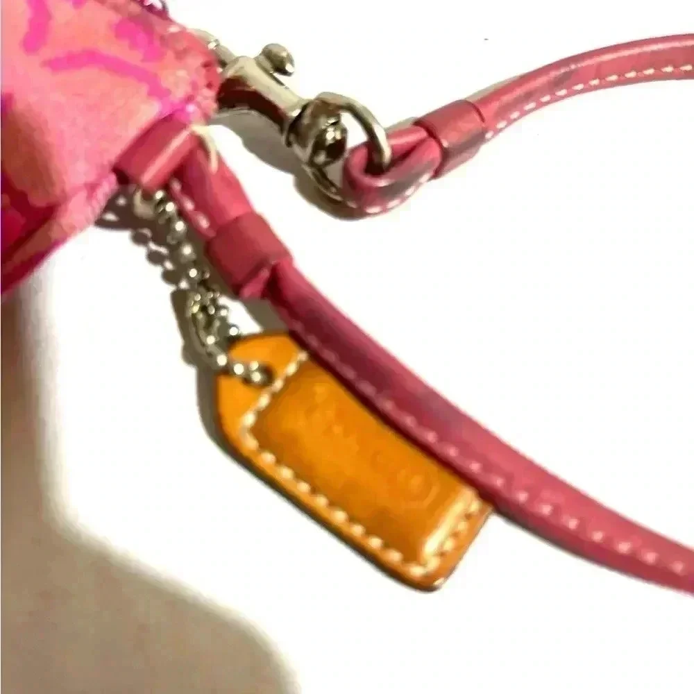 Coach vintage cc signature print canvas wristlet wallet
